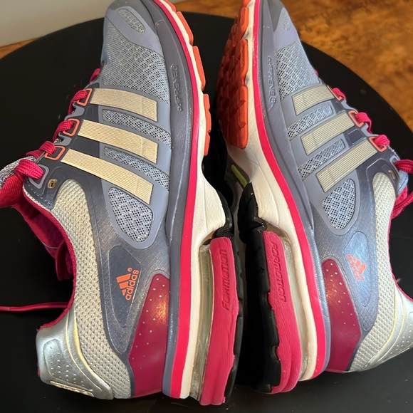 Adidas SuperNova Sneakers EUC - Picture 10 of 17